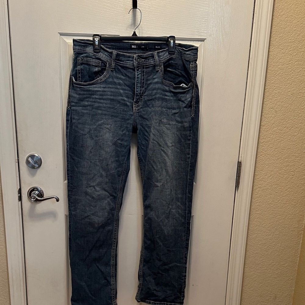 BKE Men's Jake Medium Wash Straight Jeans Size 36”x32”